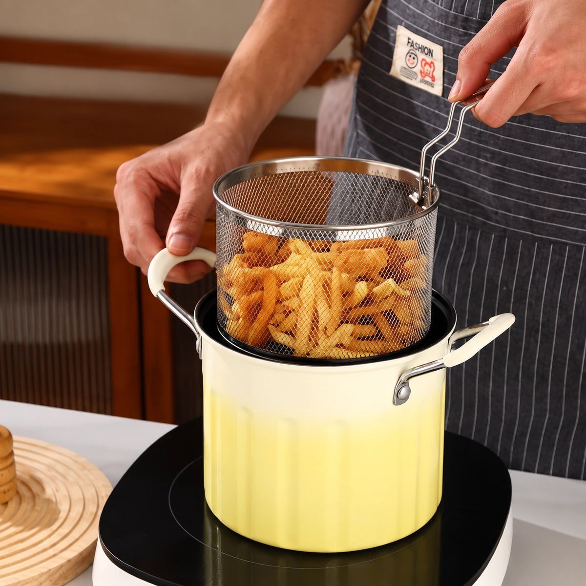 3L Stainless Steel Deep Frying Pot with Strainer Basket & Glass Lid