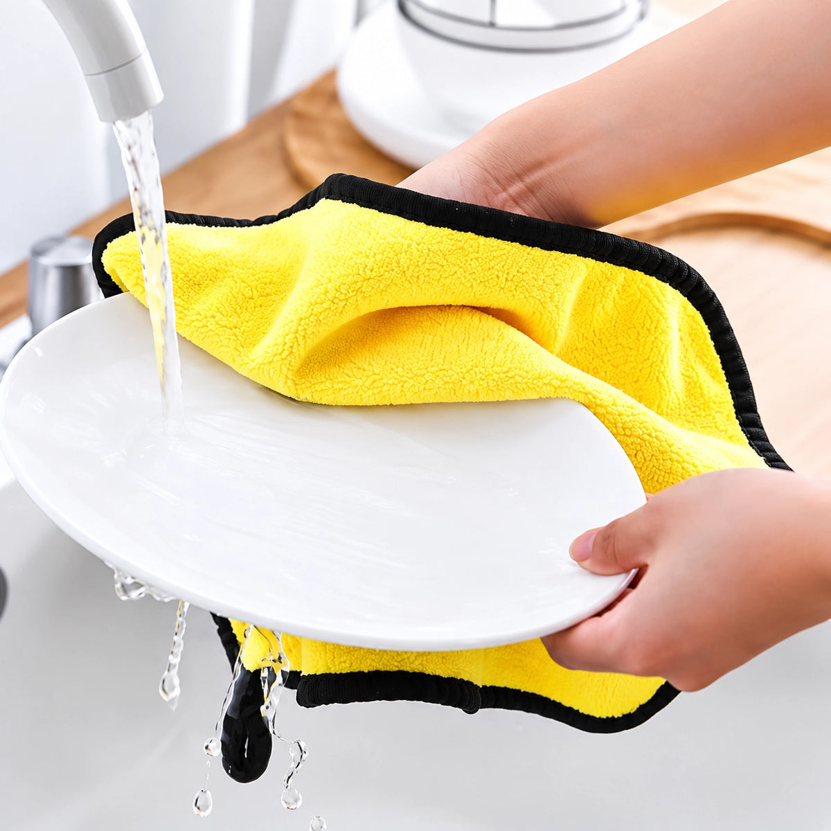 Dual-Sided Microfiber Cleaning Cloth